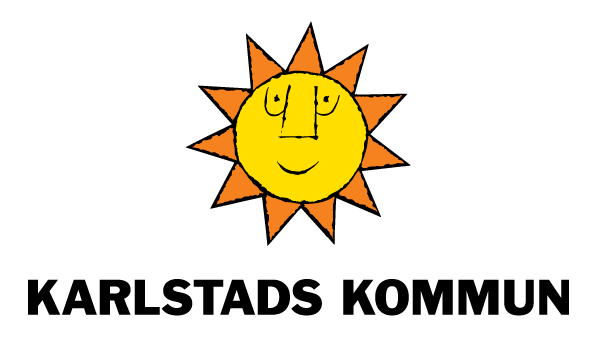 Sarjakuva-aurinko, jossa on ihmisen kasvot ja oranssit auringonsäteet mustalla taustalla.