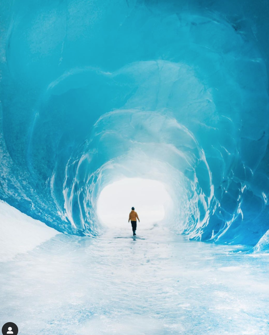 ice-cave-tour-glacier-iceland.png