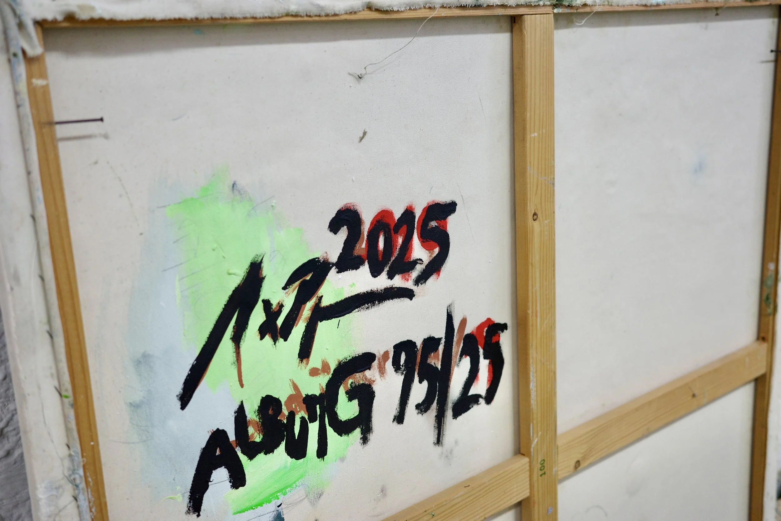 Gemälde Dirk Pleyer "ALBUM G 95 | 25" (Rückseite, Detail), Leinwand Nahaufnahme mit Originalsignatur des Künstlers