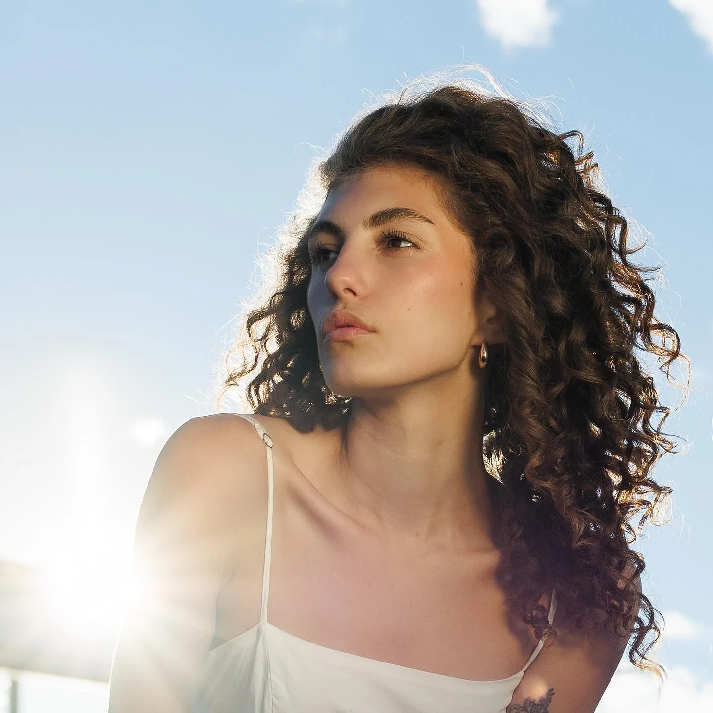 𝕎𝕣𝕒𝕡𝕡𝕖𝕕 in daydream 💭 stunning @emmajuska 

Which one is your favorite 1-8? Because none of could decide! 

#portraitphotography #ᴡᴏᴍᴇɴᴘᴏᴡᴇʀ #portrait #women #womenportrait #beauty #naturebeauty #womanvibes #magicmoment #photography #czechpho