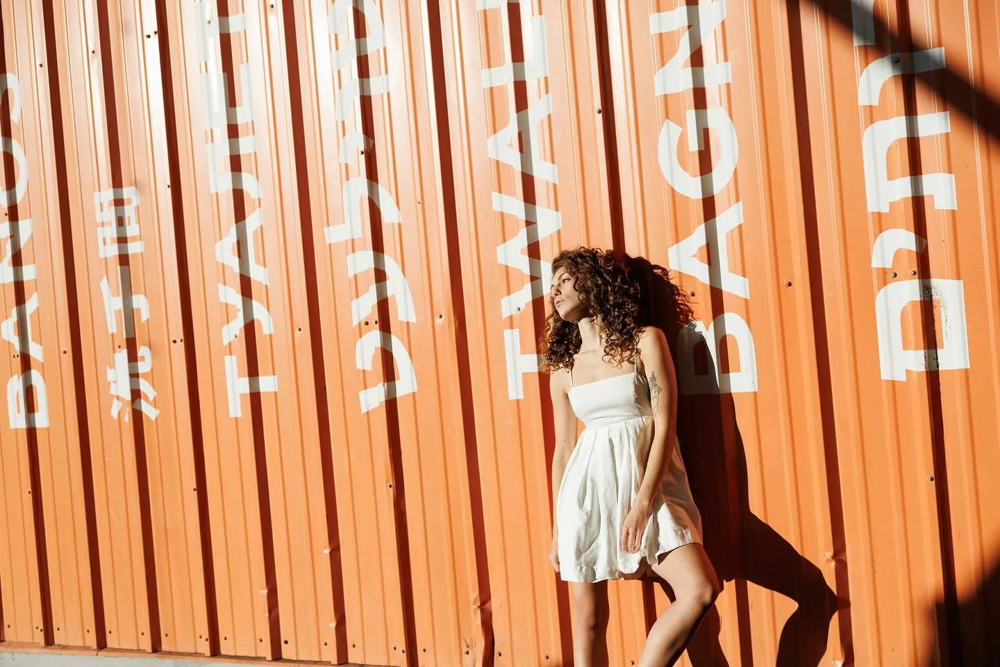 in her feminine energy 
_
beautiful @emmajuska 

#wmnpower #women #photoofthetheday #photography #lifestyle #lifestylephotography #girlpower #energy #nycphotography #nyc #newyorkphotographer #fotografka #canonphotography #authenticlovepresets #moment