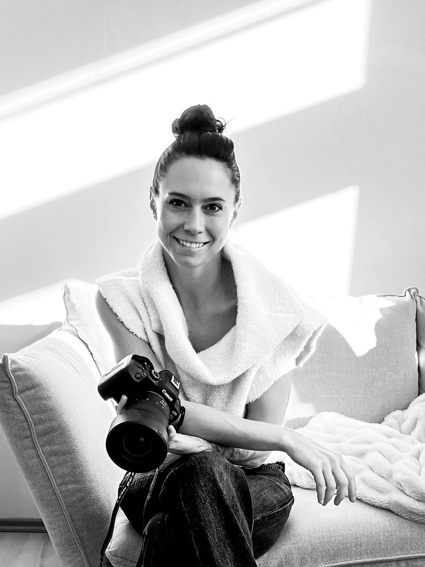 Ahoj instagrame! 
Zdrav&iacute;m v&aacute;s v&scaron;echny, kter&eacute; tu m&aacute;m! 
Tenhle &uacute;čet vznikal postupně, pomalu a občas s mal&yacute;ma přest&aacute;vkami. Život prostě životuje a občas je to j&iacute;zda 😎. I když je tohle m&ia