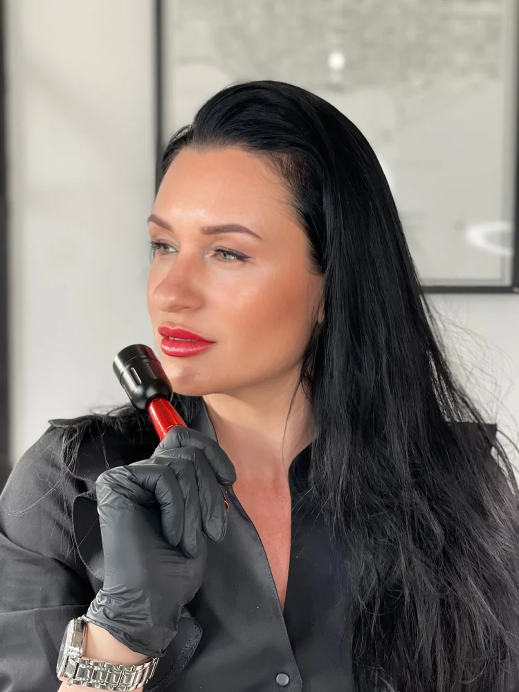 Anna, permanent makeup artist at Permanent by O