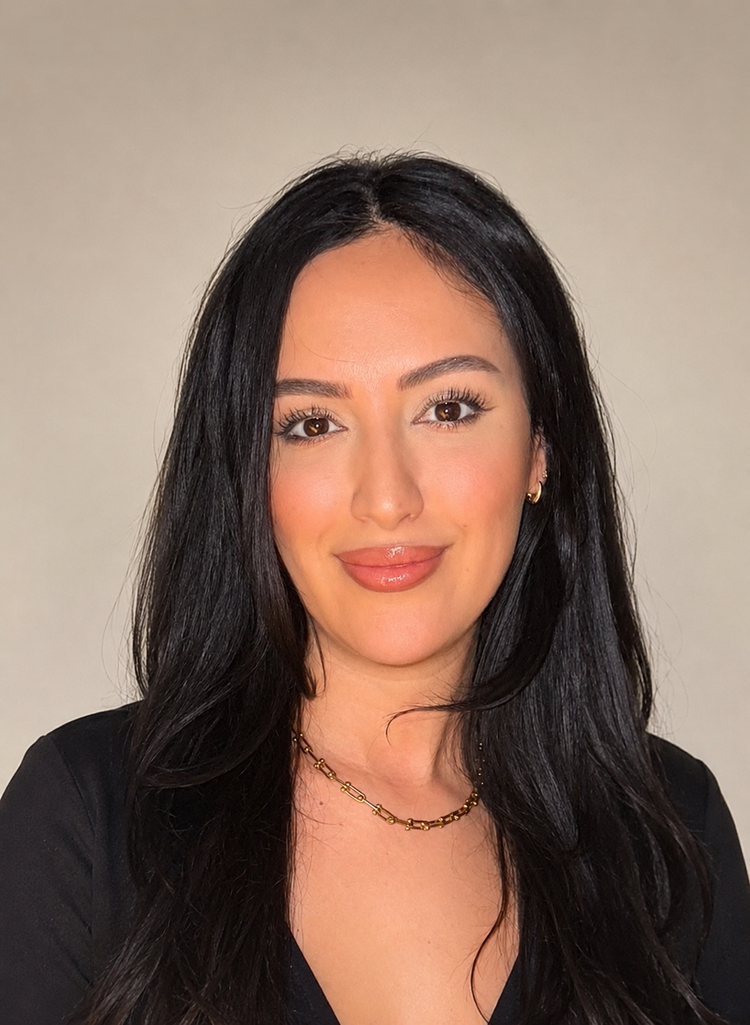Fatima, permanent makeup artist at Permanent by O