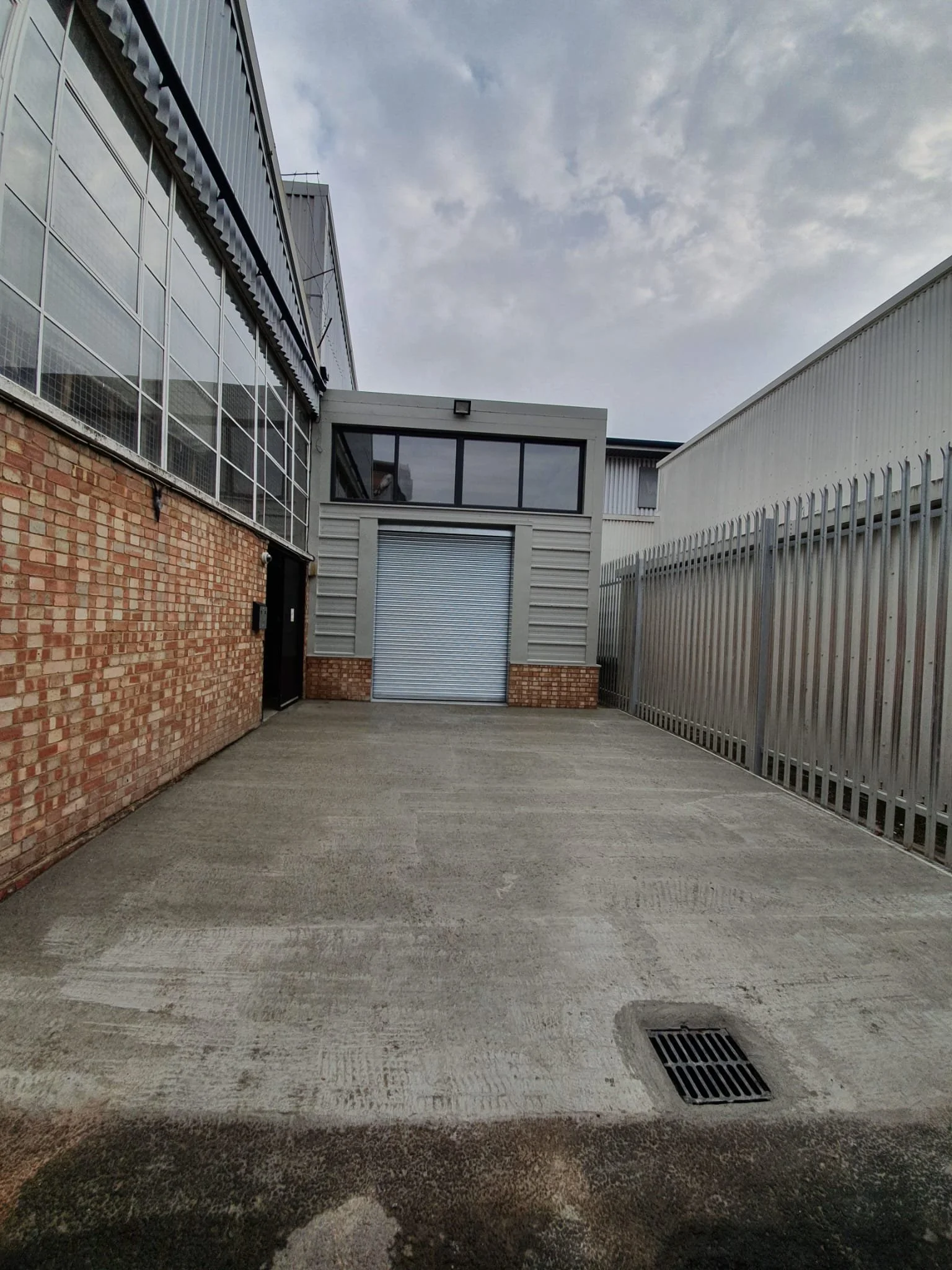 WhatsApp Image 2025-05-26 at 14.37.08 (4).jpeg