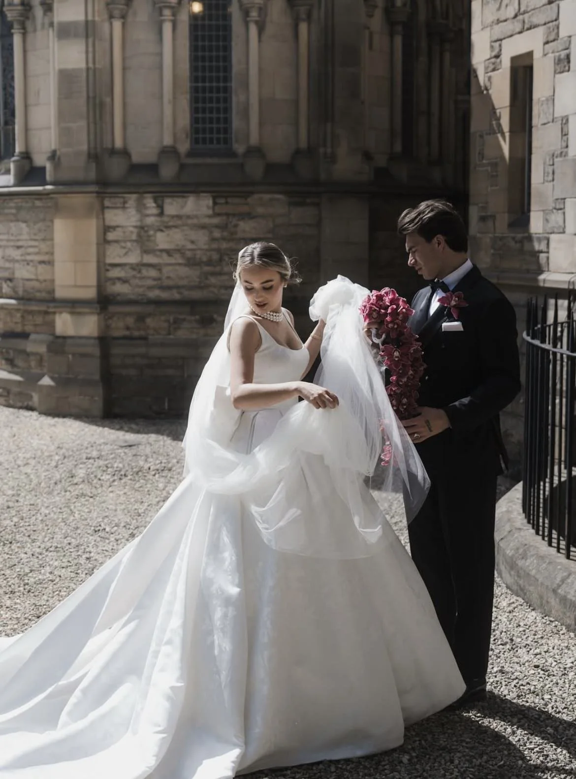 A Fashion-Forward Luxury Wedding at Mansfield Traquair | Lewis &amp; Victoria’s Stylish City Celebration</span>