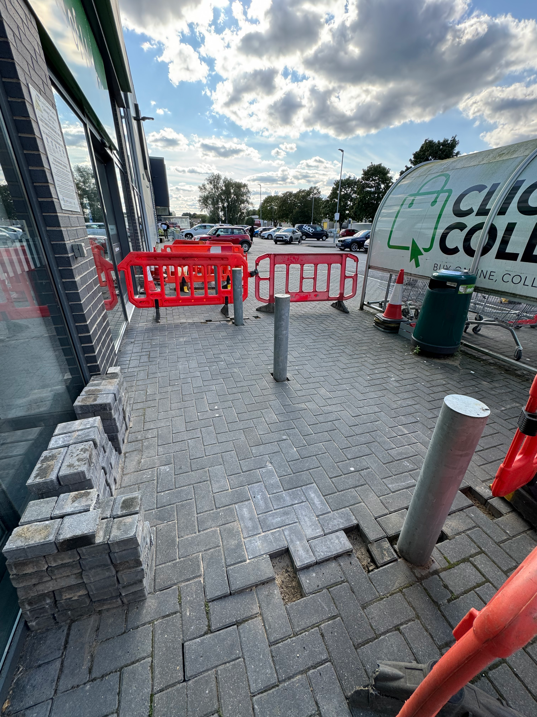 Block paving, Farbourough