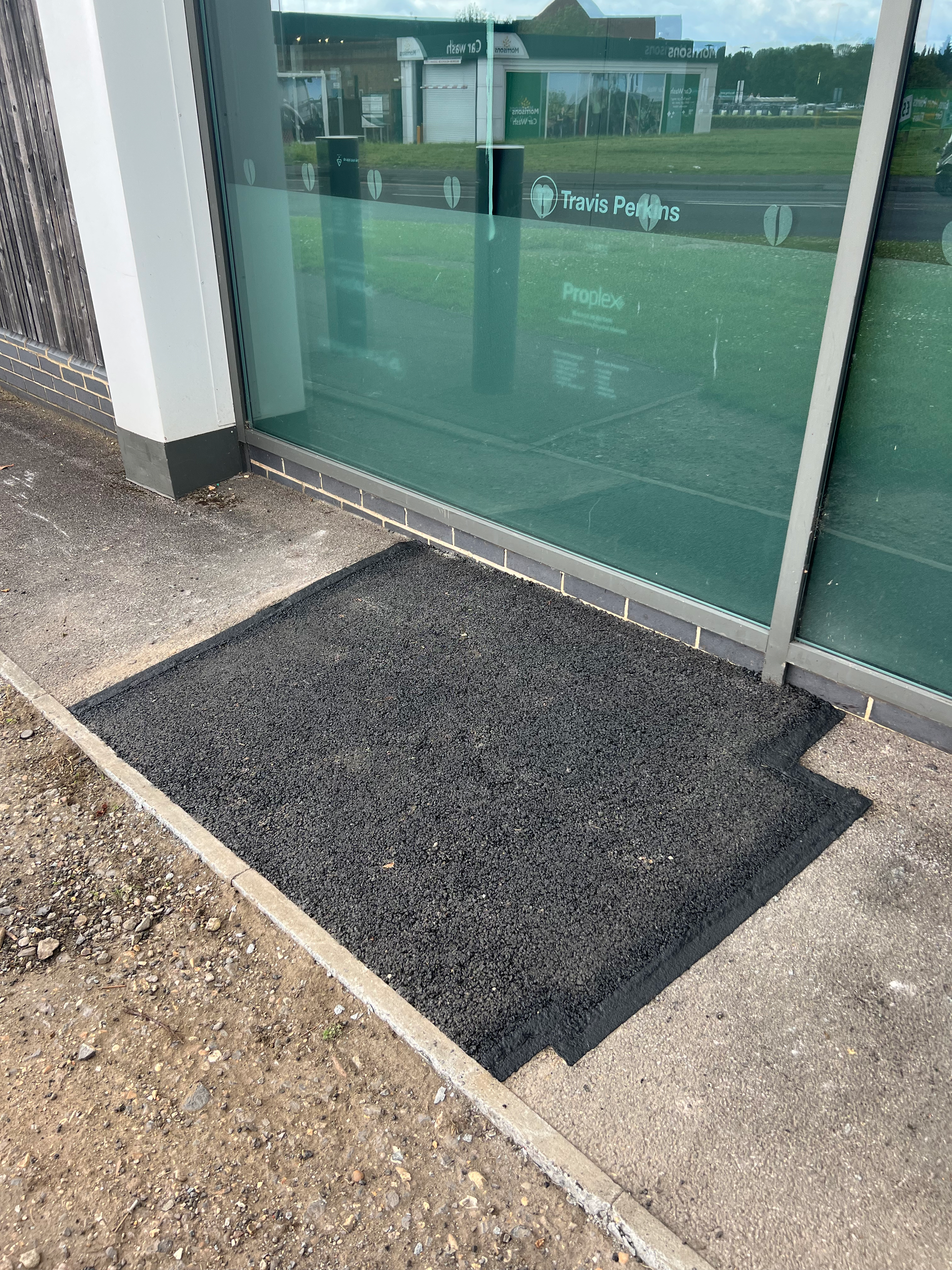 Tarmac repair, Crawley