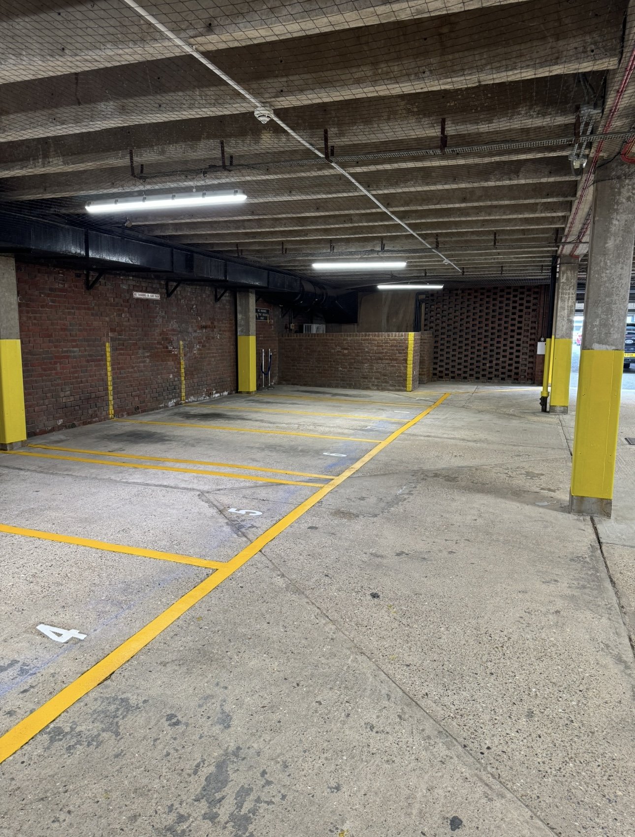 Jet wash, Thermoplastic and Painting, Aylesbury