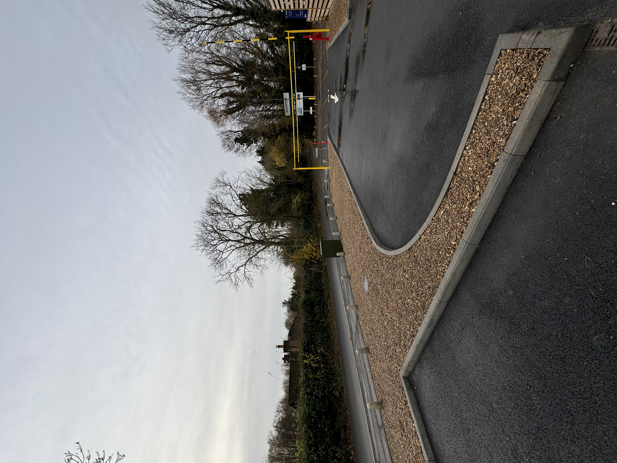20mm Shingle resurface, Heathrow