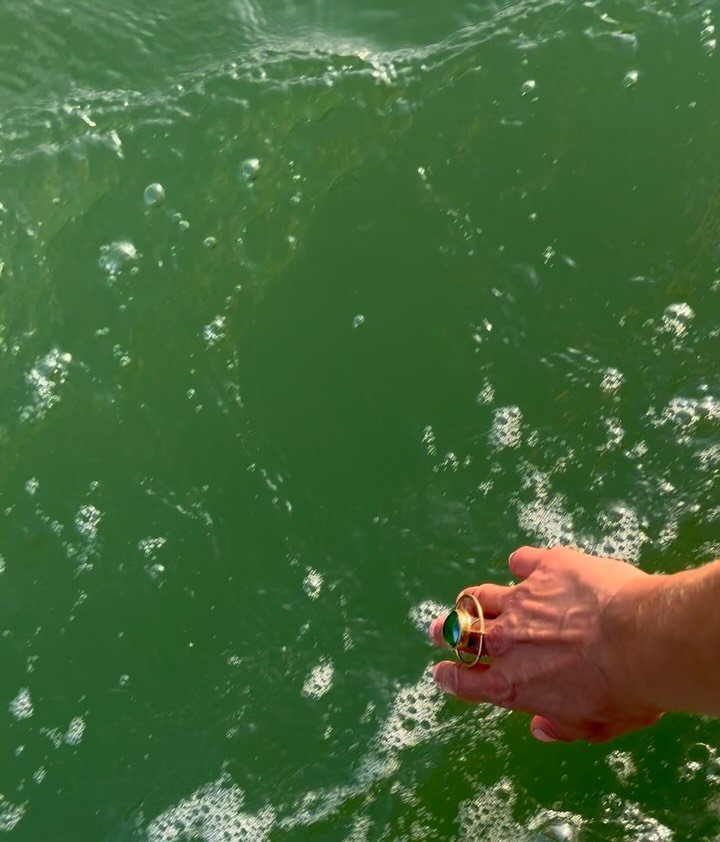 Travel Diary Kenya pt II

What started on the shores of the Indian Ocean, wanted to come full circle by the waters. 
Went on another looooong journey from inland Laikipia to coastal Kilifi, known for all kinds of cultural and sustainable things happe