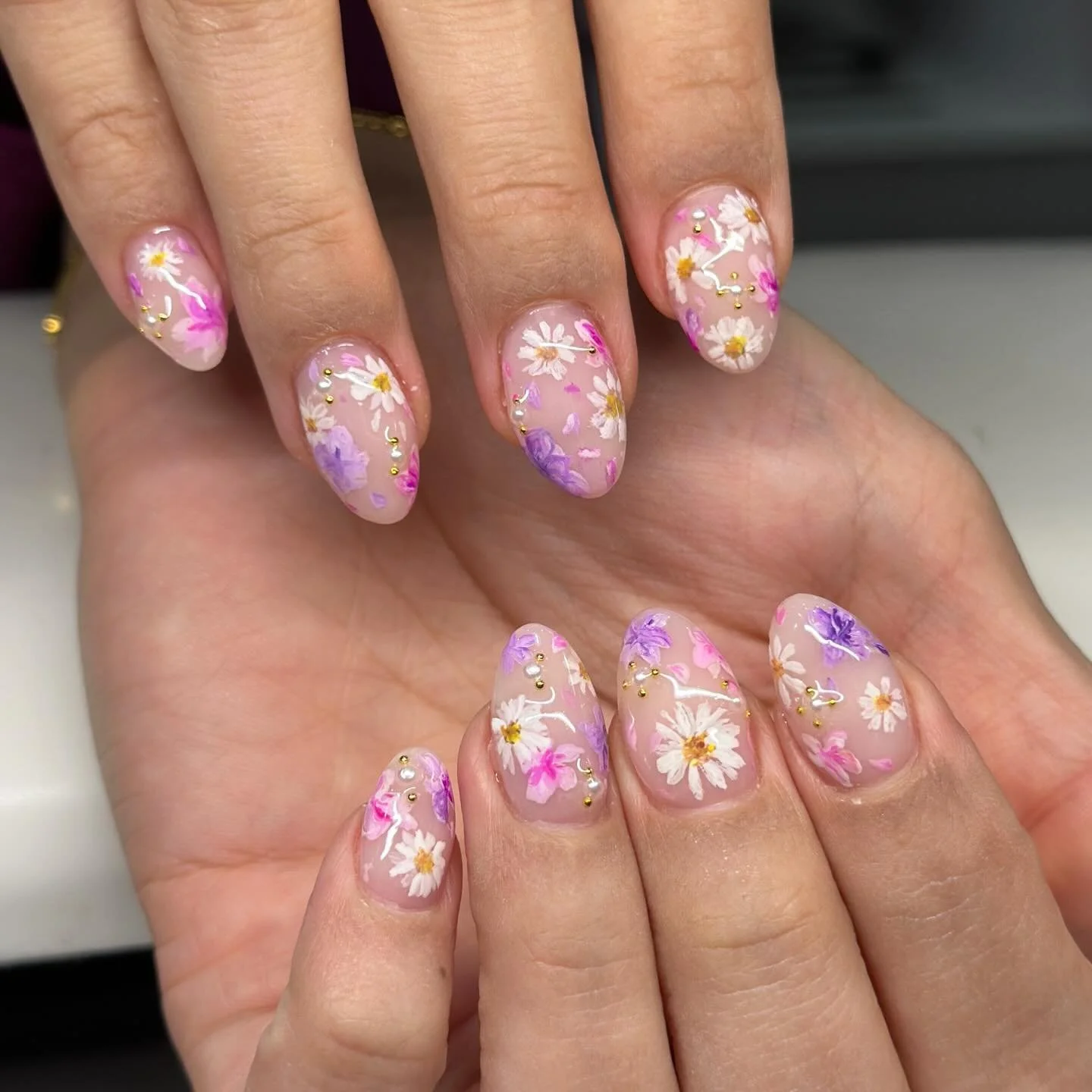 Love in full bloom 💐By Jessi