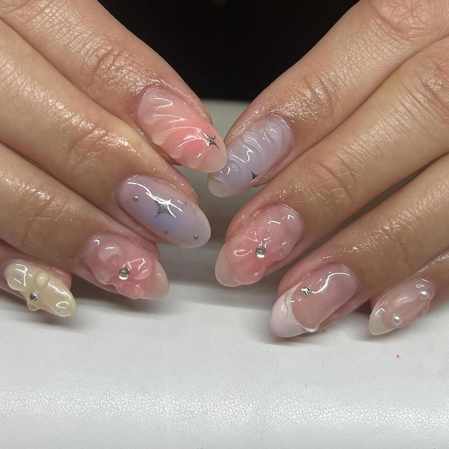 Beachy vibes 🦋 By Cindy #nail #naildesigns #vacationnails #nailsart #nailsnailsnails