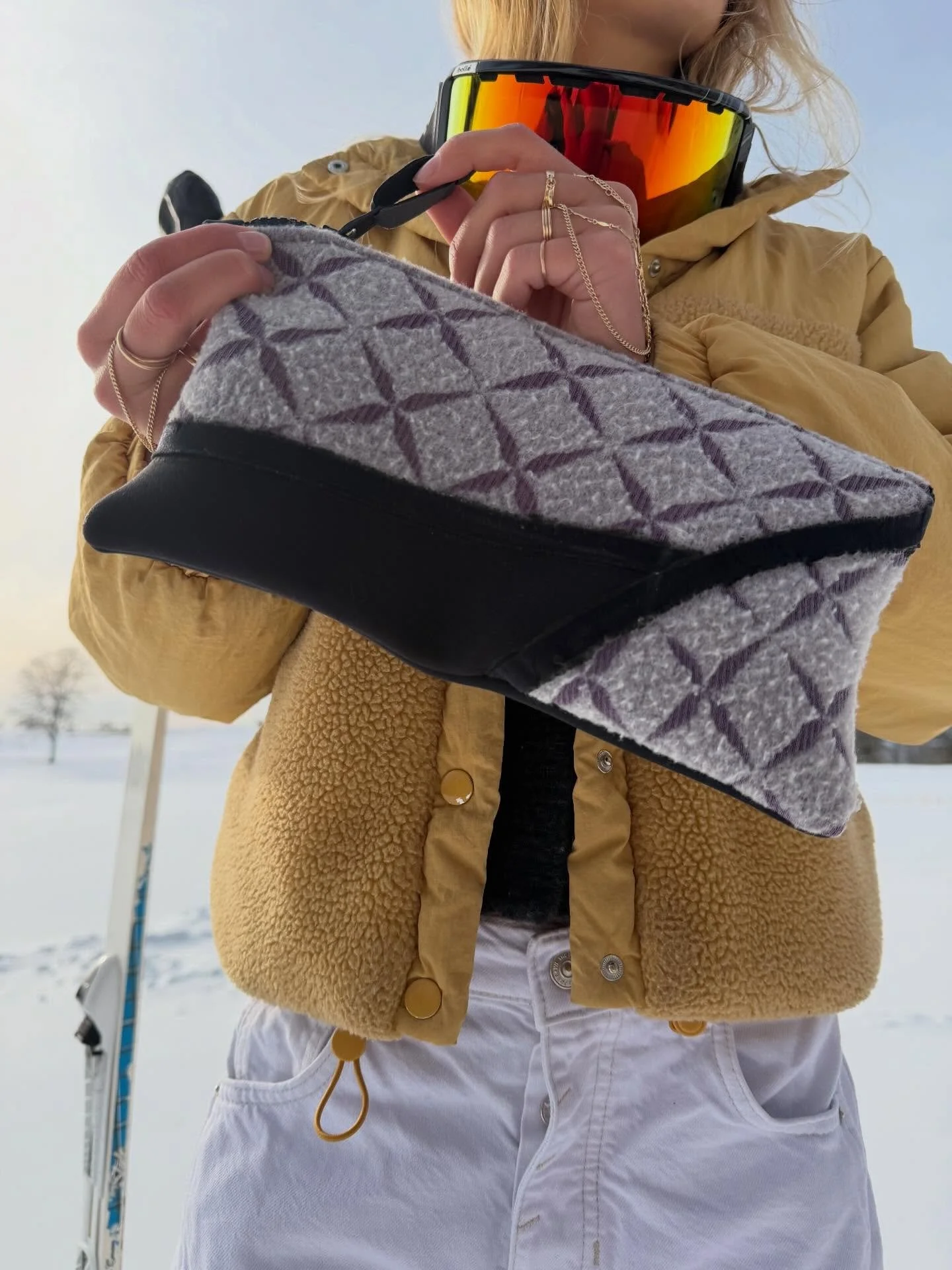 Feeling outdoorsy - but enough with this snow already. 

#recycle ♻️