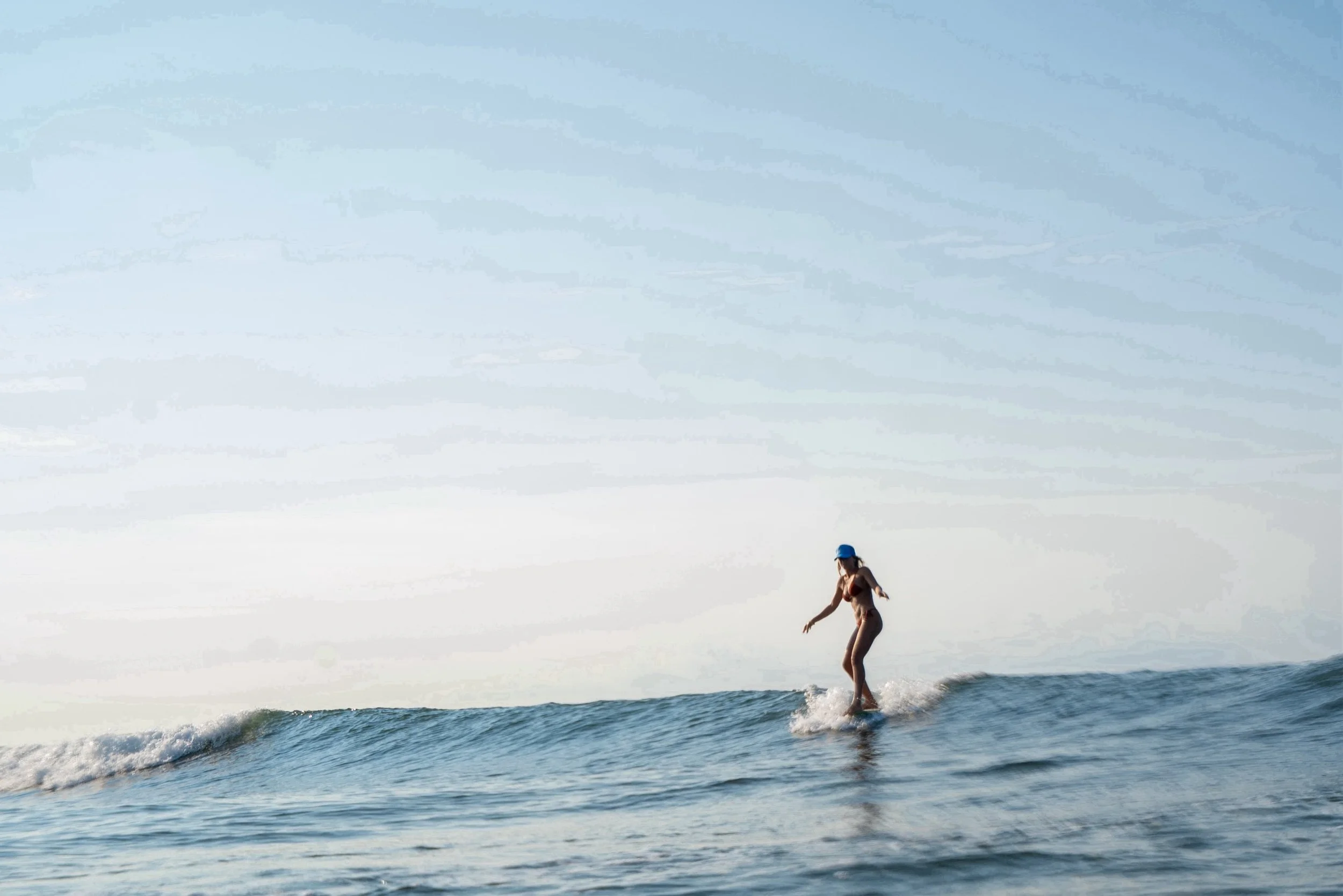 All it takes is one wave!
This one demonstrated in sheer perfection - surfed by the one and only @chloecolemaan 

Every wave is different, so are you. 
Be the one. 
Shop sustainable one-of-a-kind goods. 🩵

📸 @sea_naps222