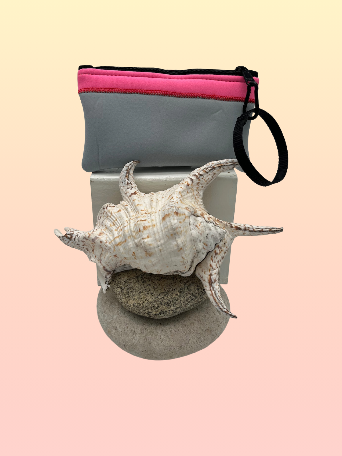 NNPC H-13-Mini W grey-floral B.png