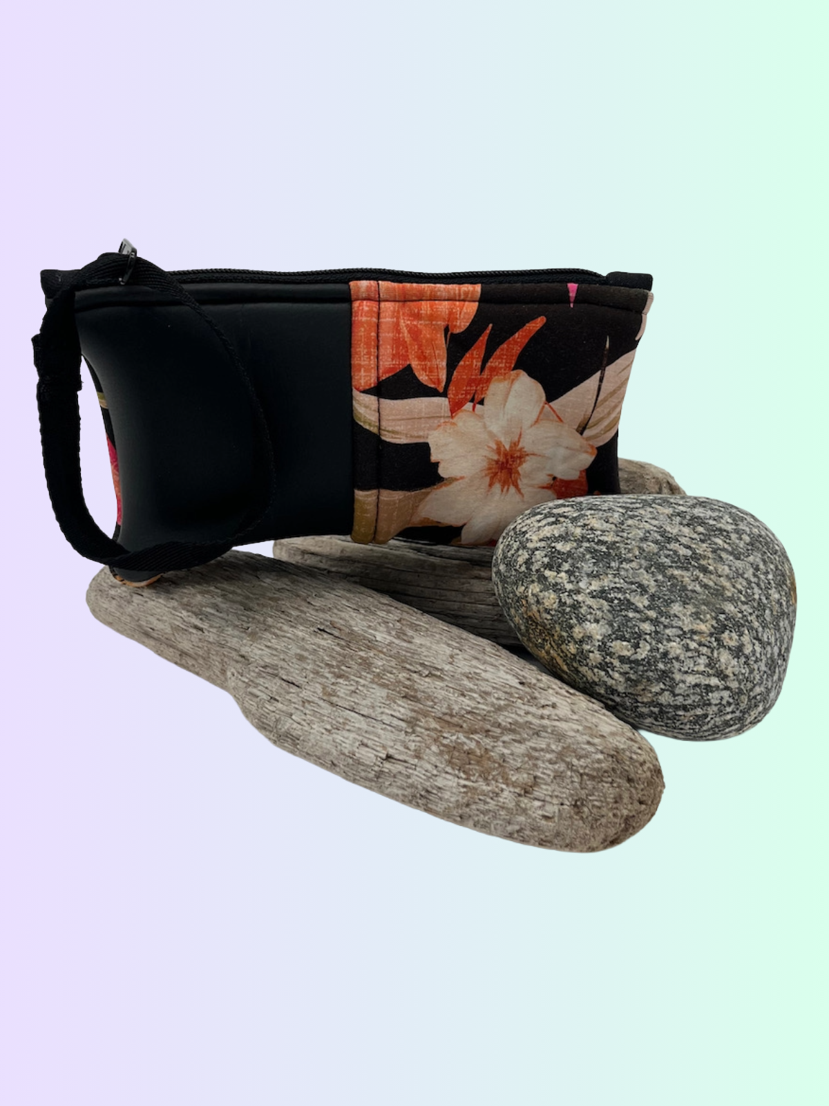 NNPC H-7-Mini Wrist floral-blck B.png