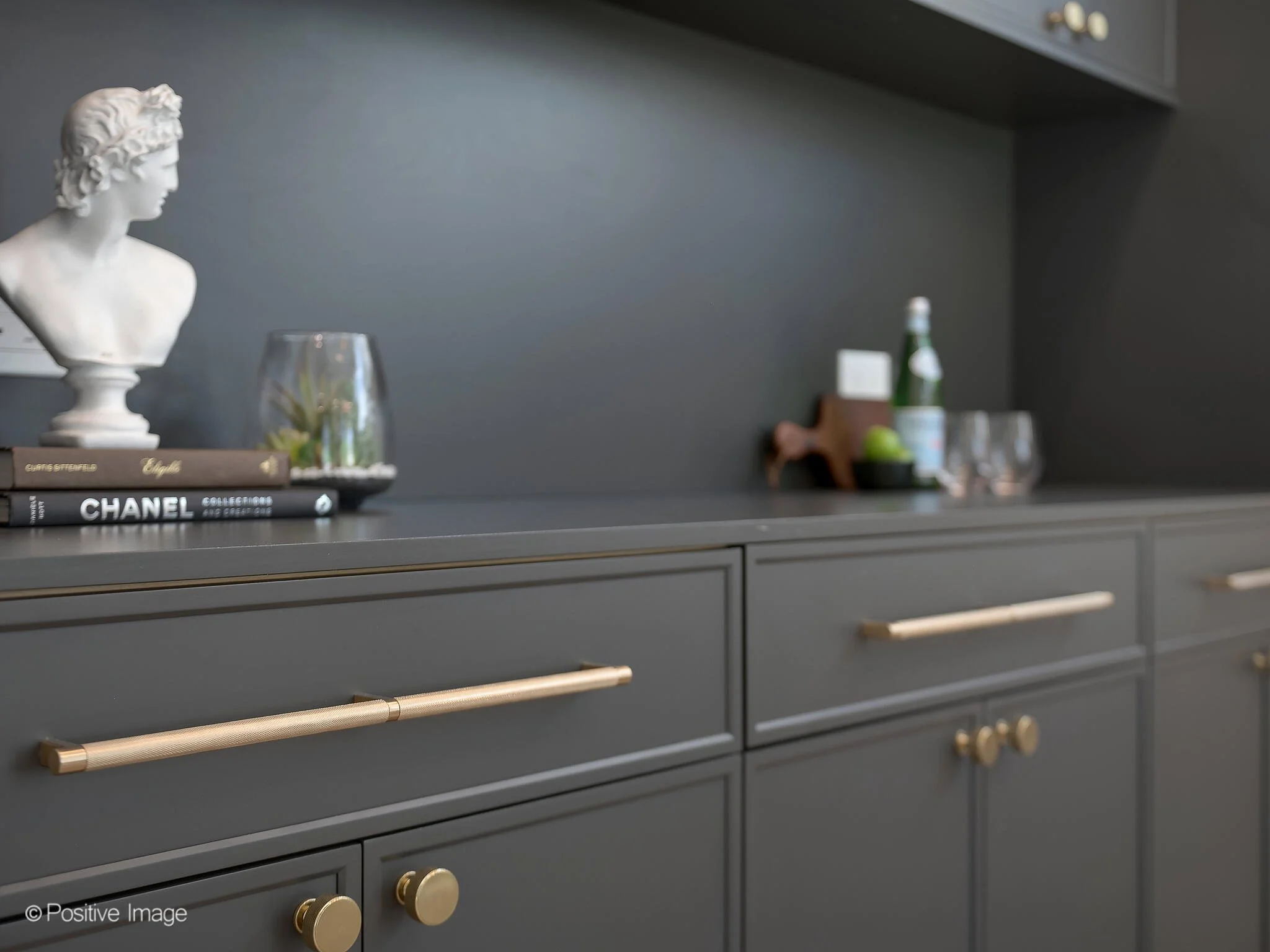 4443 Howard Ave Western Springs IL 60558 USA-046-013-044-MLS_Size.jpg