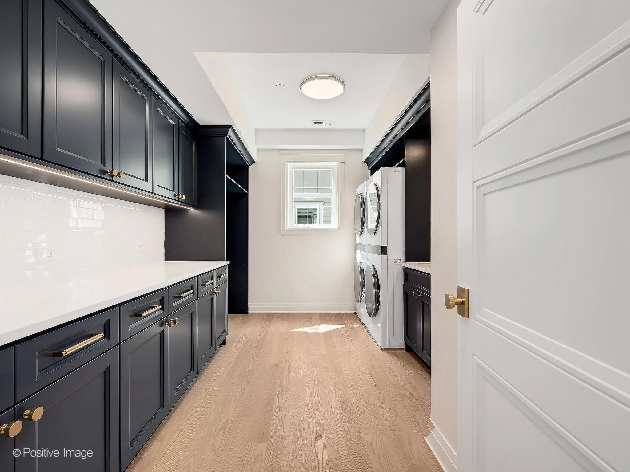 4443 Howard Ave Western Springs IL 60558 USA-031-037-029-MLS_Size.jpg