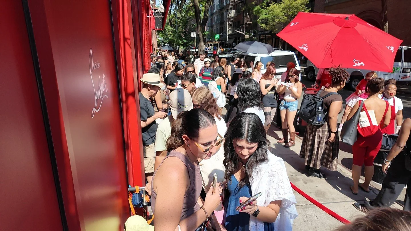 Suddenly, standing in line for two hours in 77-degree weather doesn't sound so bad...

@christianlouboutinbeauty
#winterblues #nyfw