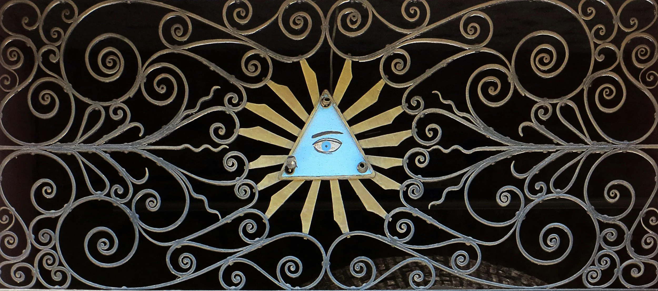 Conspiracy and Spooky Things