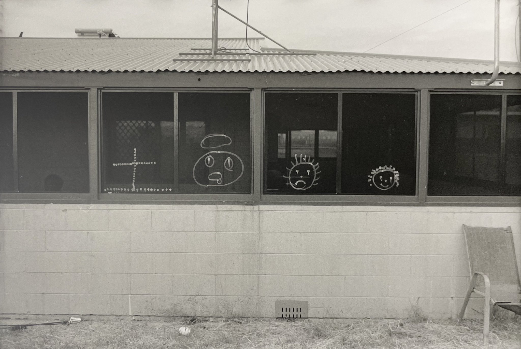 Ali Curung, silver gelatine print, 16.5 x 25 cm, 2023.