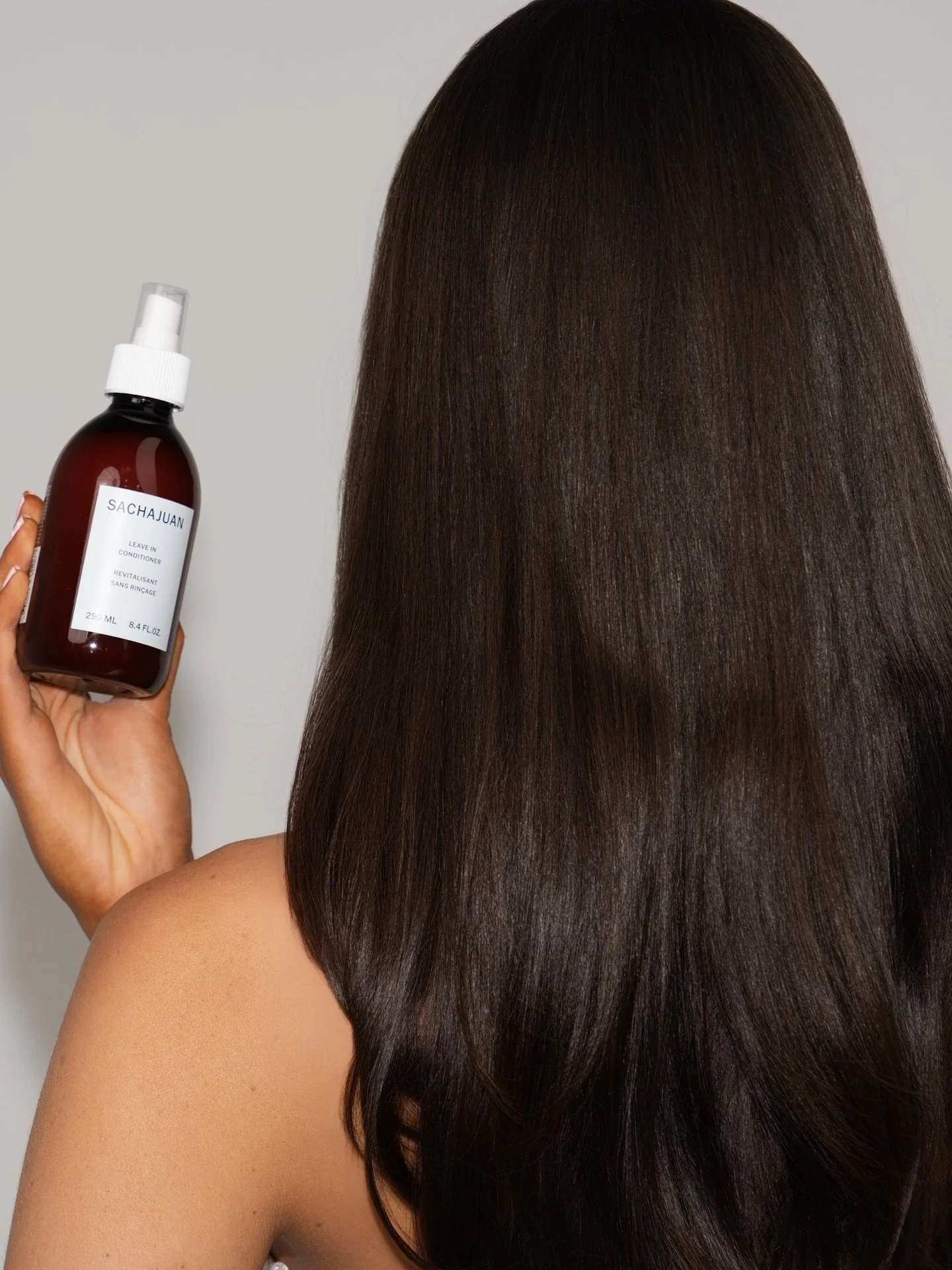 🫧 The leave-in that does the most—without feeling like it 🫧
SACHAJUAN Leave-In Conditioner is that effortless step your routine didn’t know it was missing. Lightweight, ultra-hydrating, and packed with the signature Ocean Silk Technol
