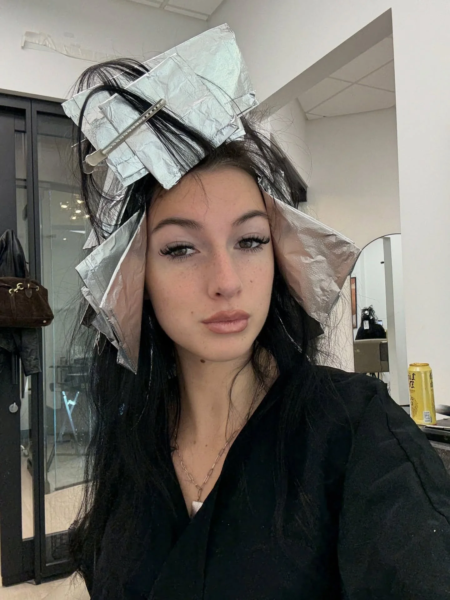 Foils in, caffeine in hand ☕️ &mdash; the start of something good. There&rsquo;s nothing like that in-between moment, knowing you&rsquo;re about to walk out feeling fresh again. #elevenxiiisalon