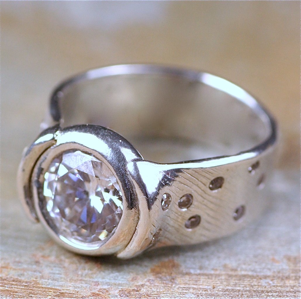 Whitesapphireengagementring.jpg