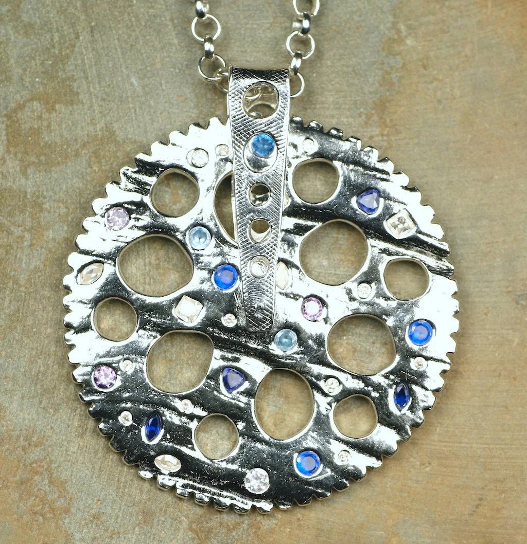 gearspinbigblue_1296x.jpg