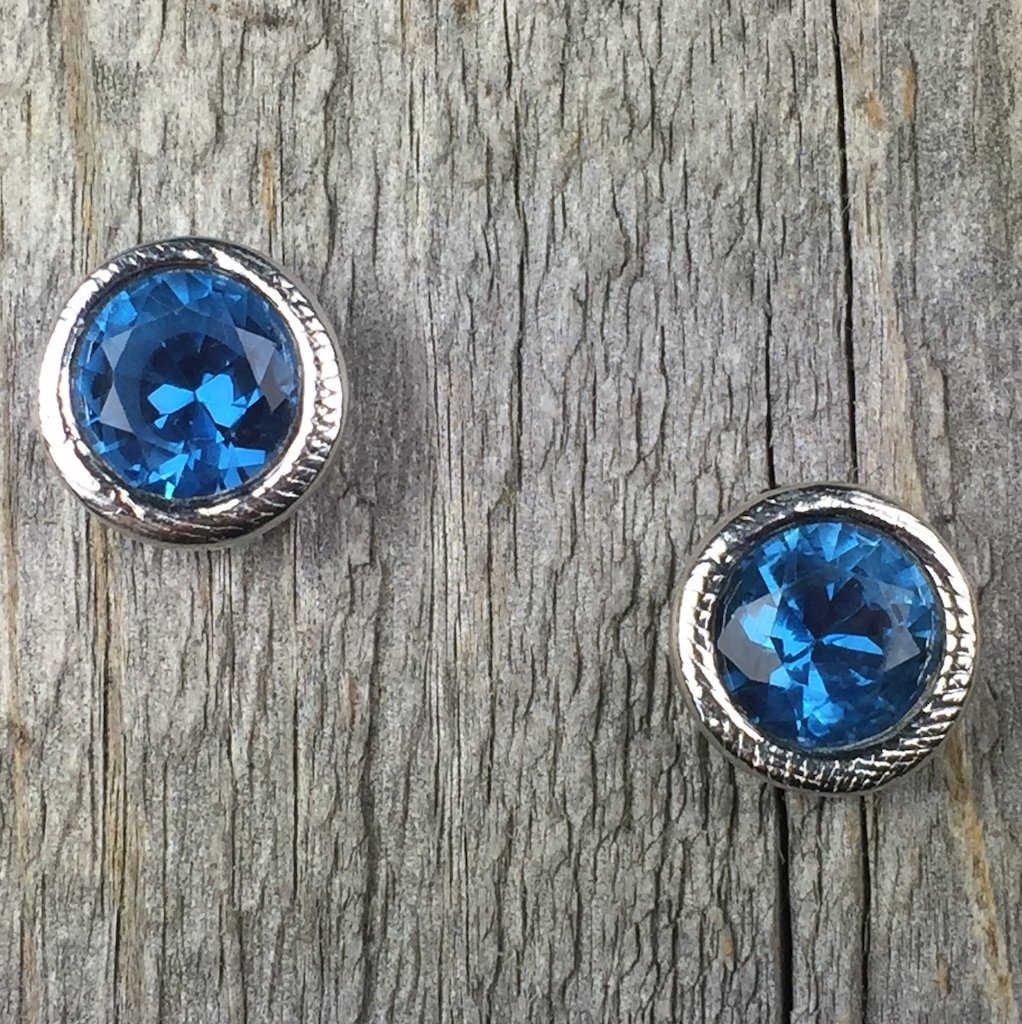 bluespinelbezelstuds8mm.jpg