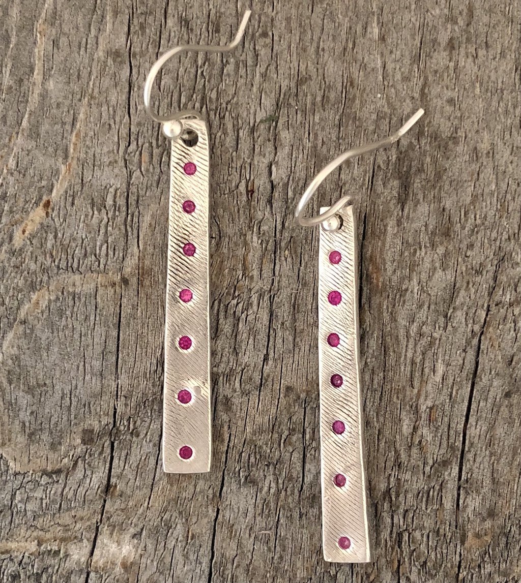barearringsfeathertexruby_28804f3e-838d-496c-8ea0-dc5ea1a0aec4.jpg