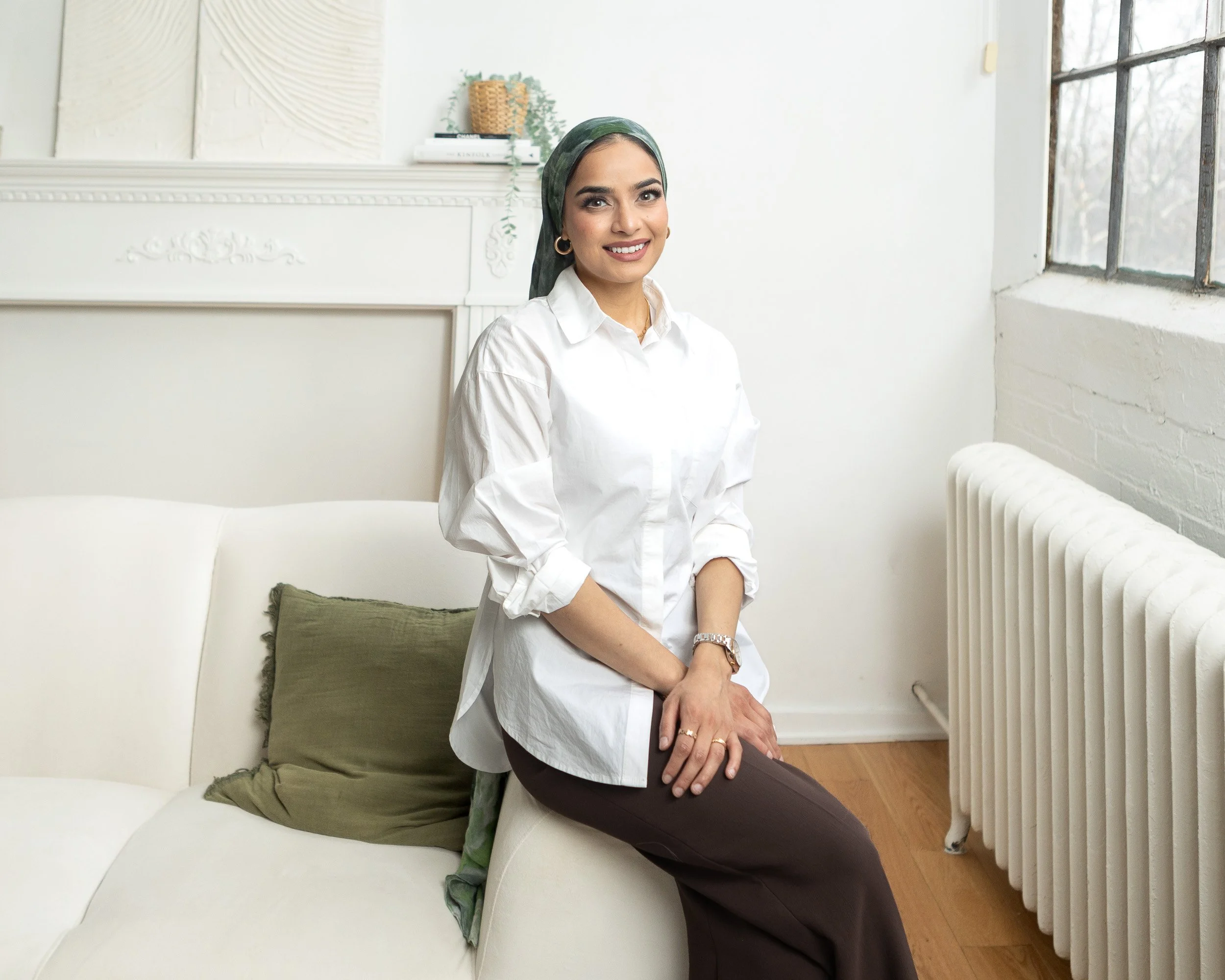 Therapist - Woman-wearing-hijab-3413.jpg
