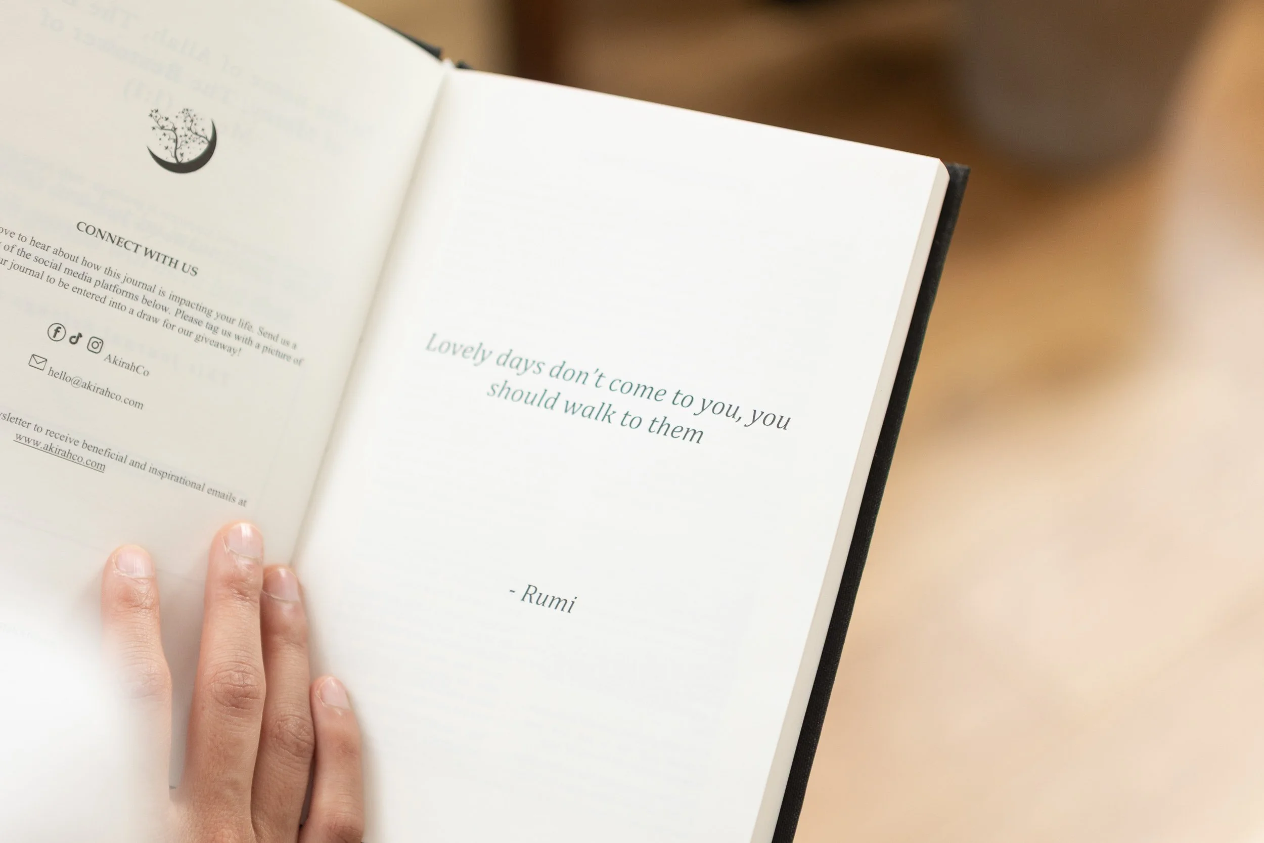 Therapist - Woman-wearing-hijab-3446.jpg