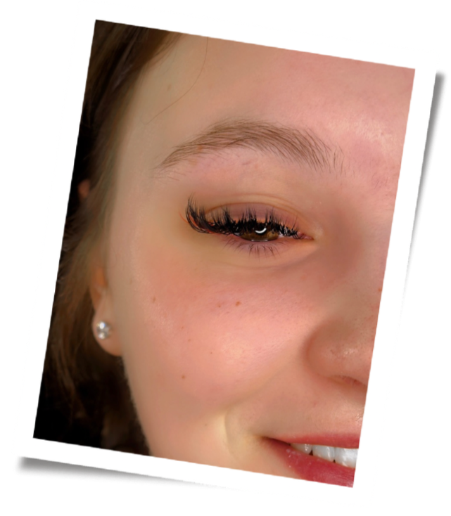 Photo of girl with lash extensions done by top lash artist located in York, PA