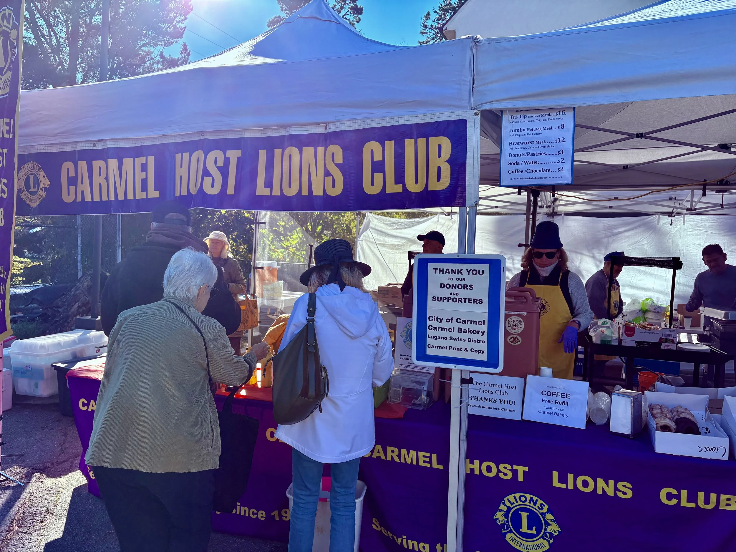 Morning rush for coffee