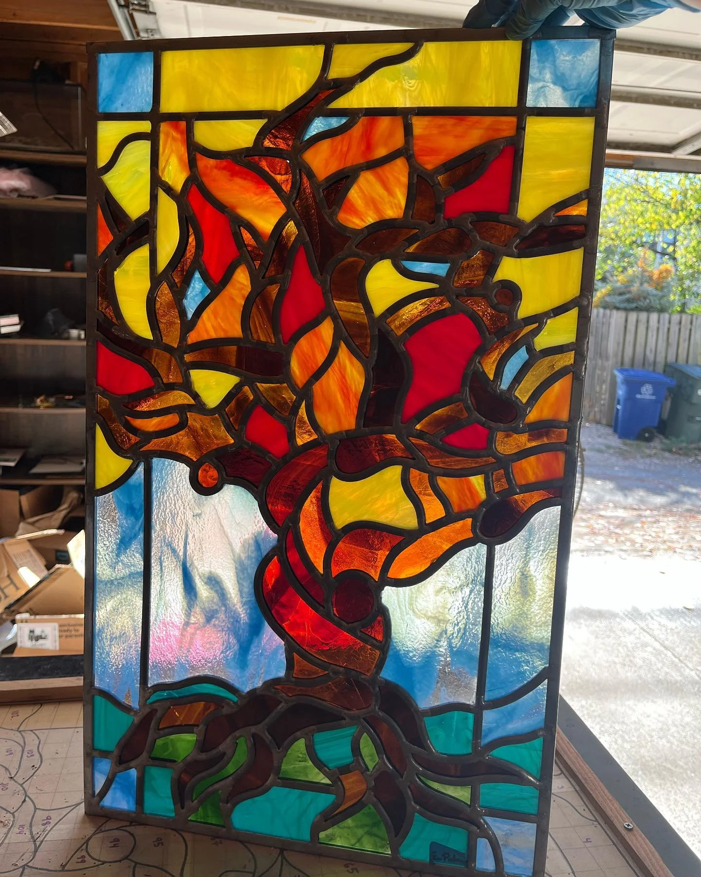 I&rsquo;ve been craving building another panel like this&hellip; maybe less complicated this time 😅

#stainedglass #stainedglassartist #stainedglassart #stainedglasswindow #glass #glassartwork #glassart #glassartist #artglass #artist #art #artwork #