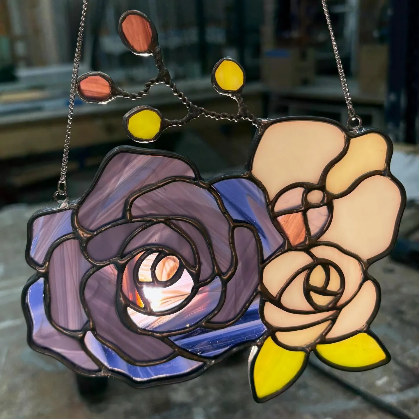 Can&rsquo;t believe I forgot to post this bad boy! Some cute roses and orchids as a wedding present. If you can&rsquo;t tell I love florals 😚

#stainedglass #art #glassart #columbusartist #suncatcher

stainedglass art glassart columbusartist suncatc