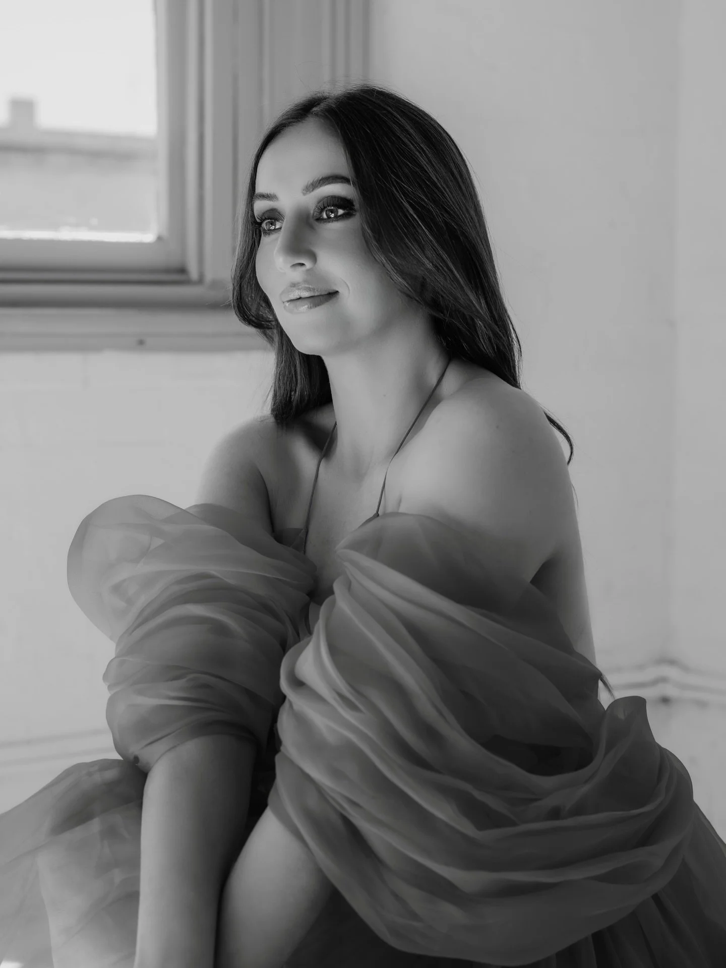 Now taking bookings for April - June 2026 ❤️ For both Portrait and Editorial. Please reach out via my web contact page or feel free to DM me. 

Have started the year with so many beautiful shoots which I can&rsquo;t wait to share with you all (I know