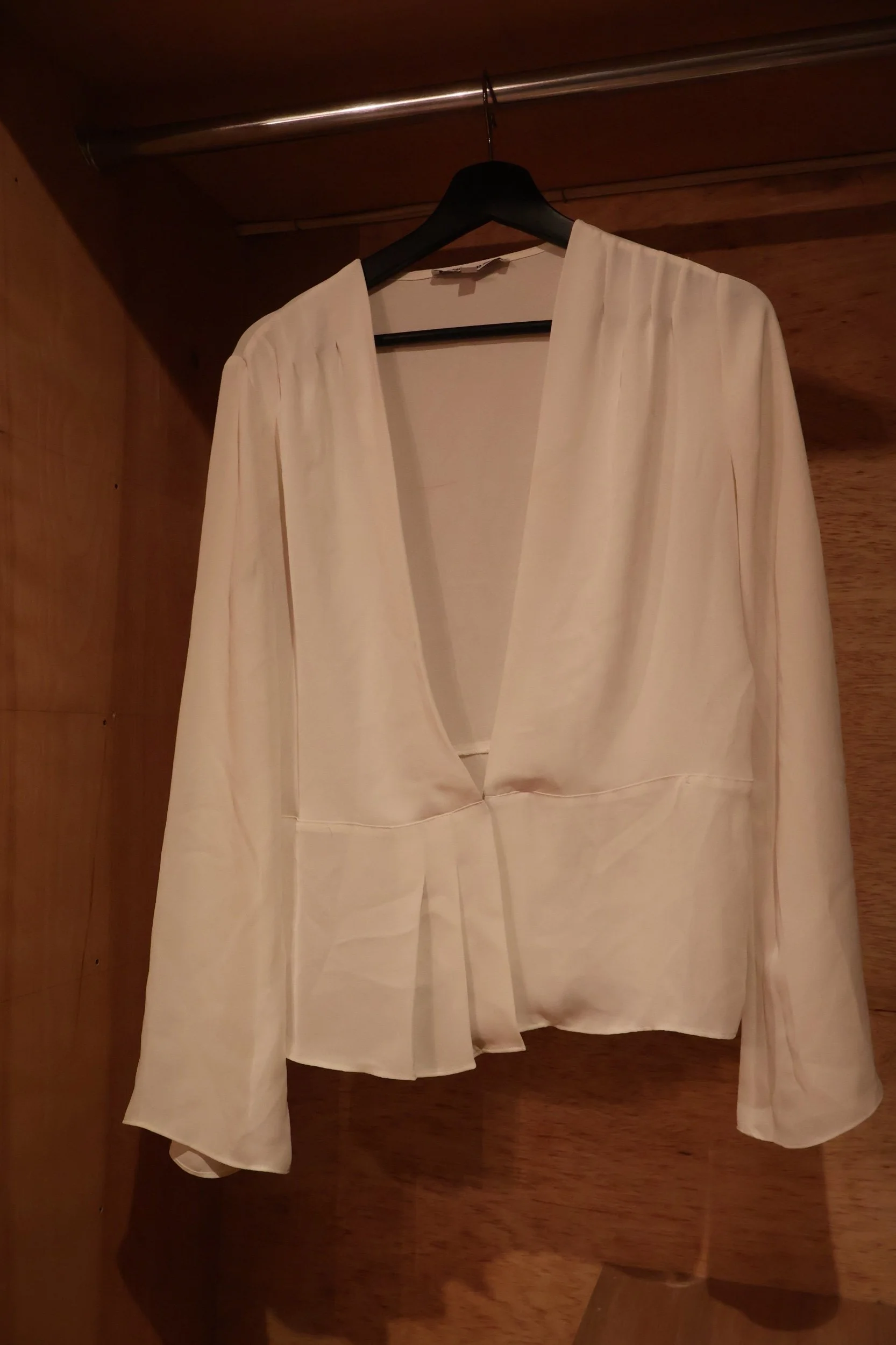 Cream Soft Blazer by Elizabeth & James Size Small