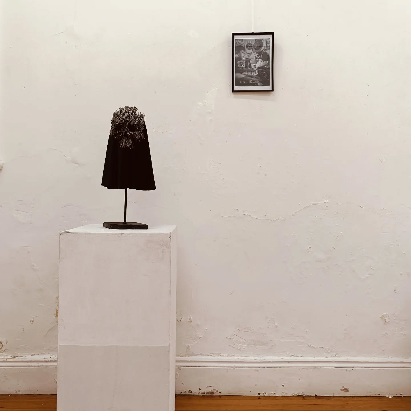 Pre-Exhibition Night
(L-R)
"Visage"
Ramie Moussa @studio_stoic
"A Detective Song for Someone Gone"
Sonny Yng @sonnyyng
#scfac #glebensw #glebe #theshopgallery #theshopgalleryglebe #sydney #sydneyharbour #sydneyaustralia #syd