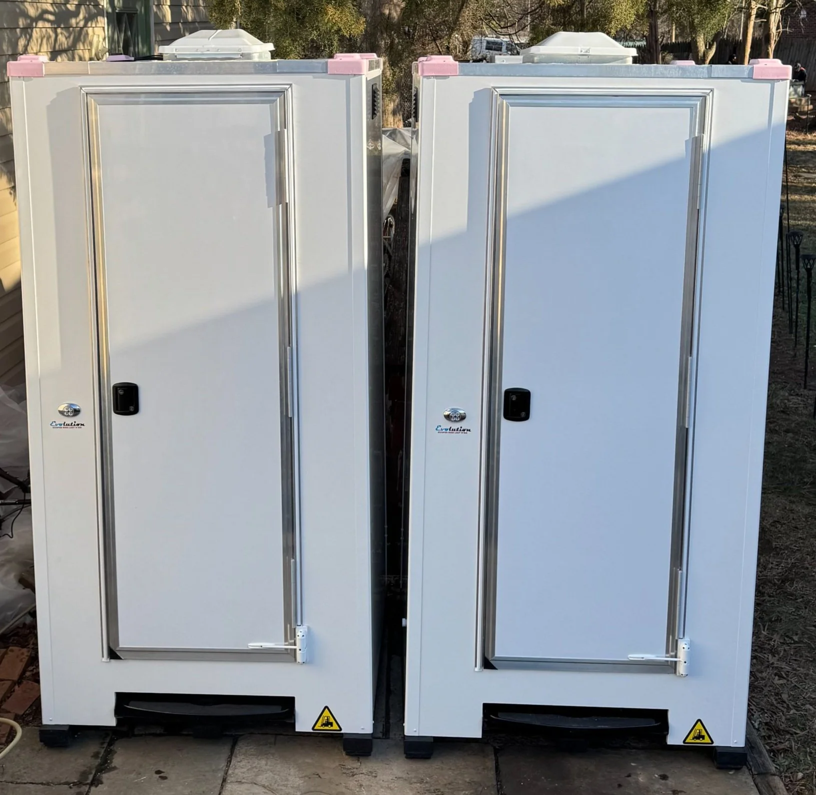 Portable nursing pod exterior setup by Neptune Purity Stations in the DC, Maryland, and Virginia area for rent