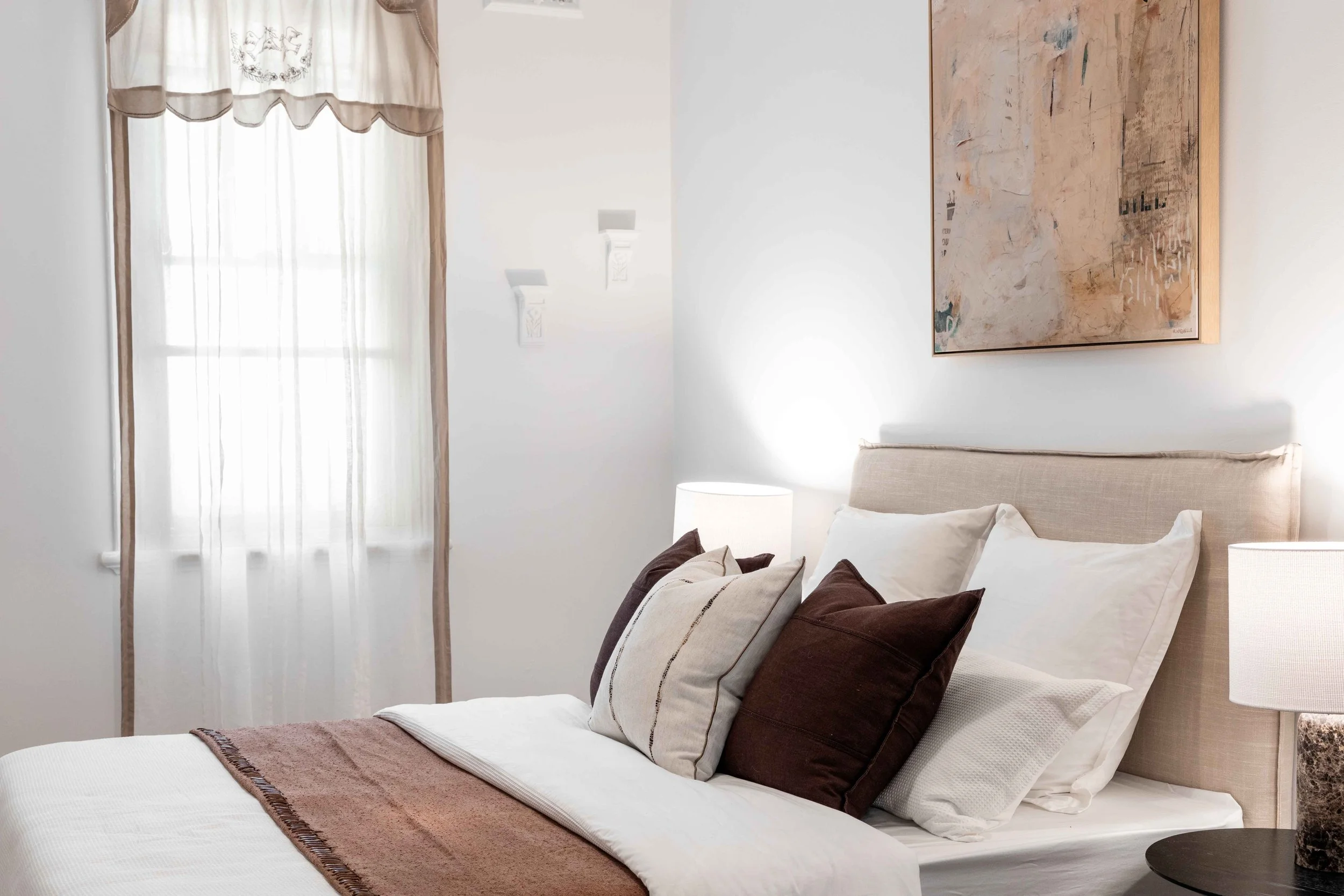 Neutral Bay House Bedroom Lightwell Design