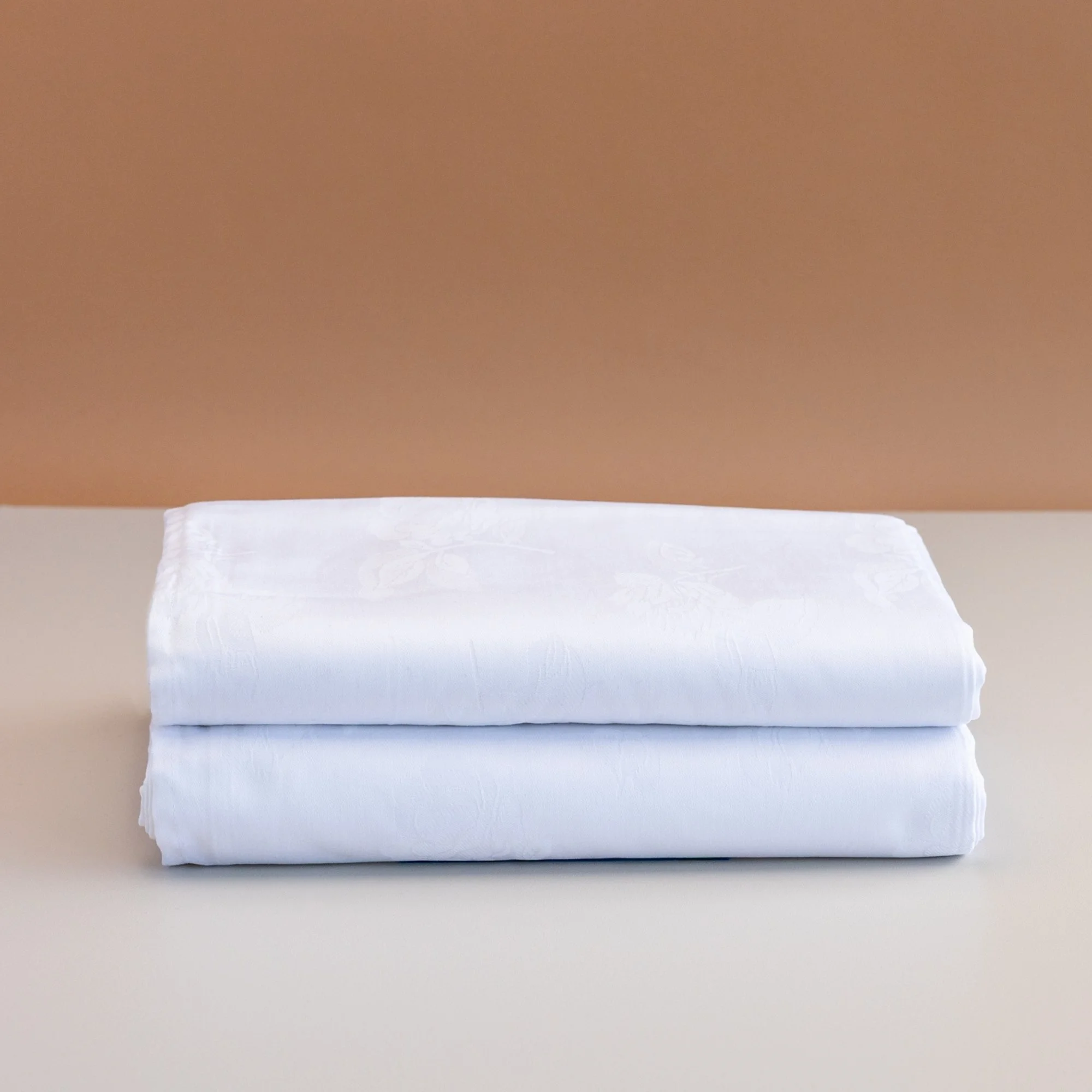 Cotton damask rose pattern tablecloth — event linen NZ