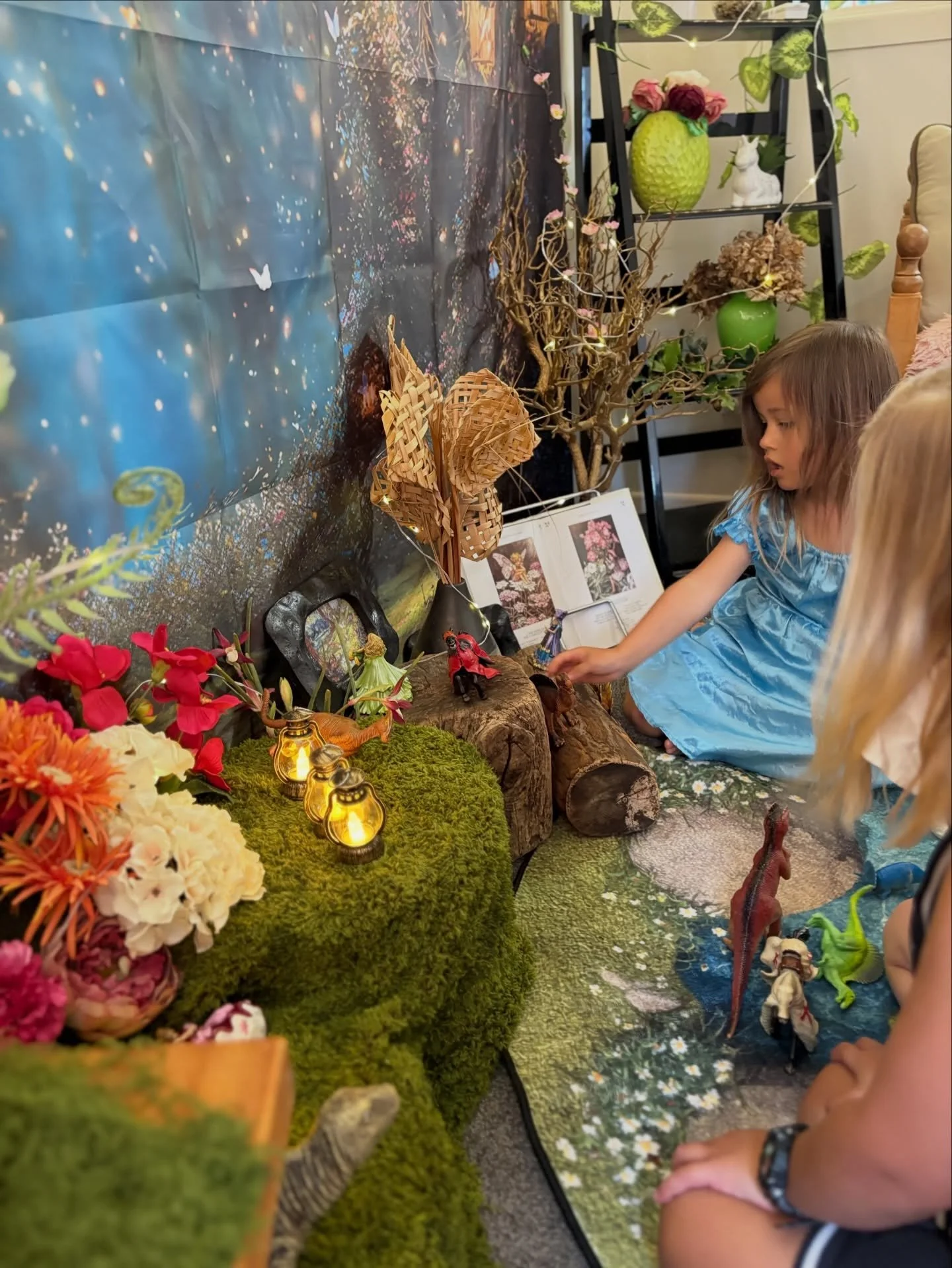 What a lovely day at MBCC&hellip; we had so much fun with waterplay, games, painting, making volcanoes in the sandpit, hoola hooping and playing in the fairy room. 💚🧚🏻💚