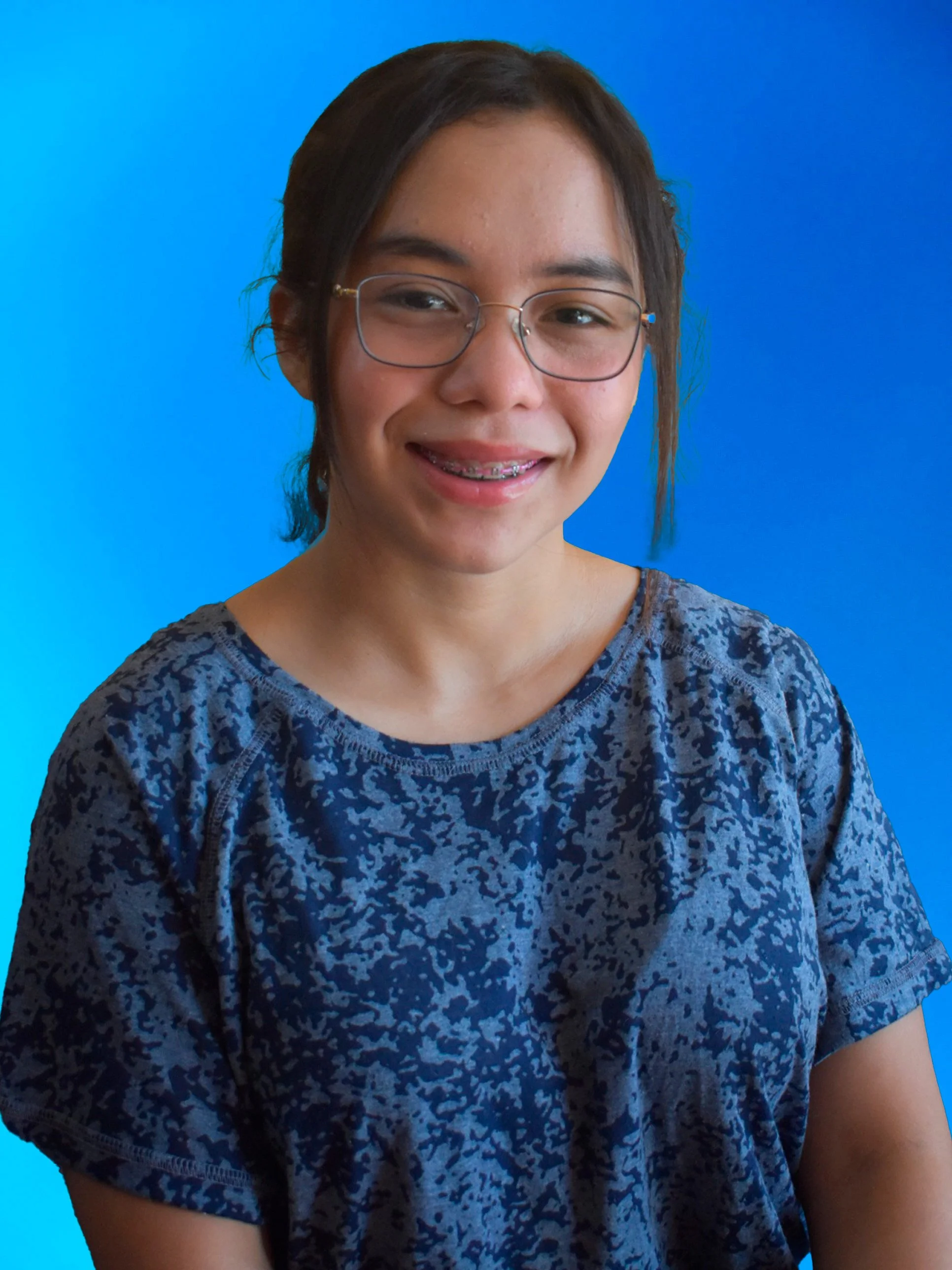 Una nueva becaria en Fundación Valdez: Génesis Yolanda continúa su camino universitario