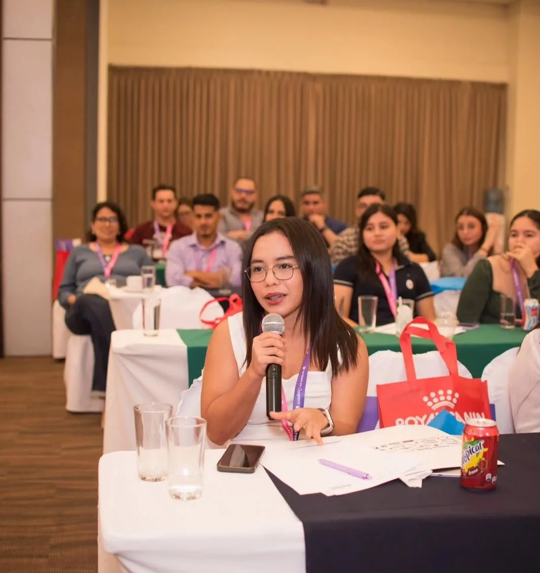 Más allá de una beca: apoyando el futuro de nuestros estudiantes