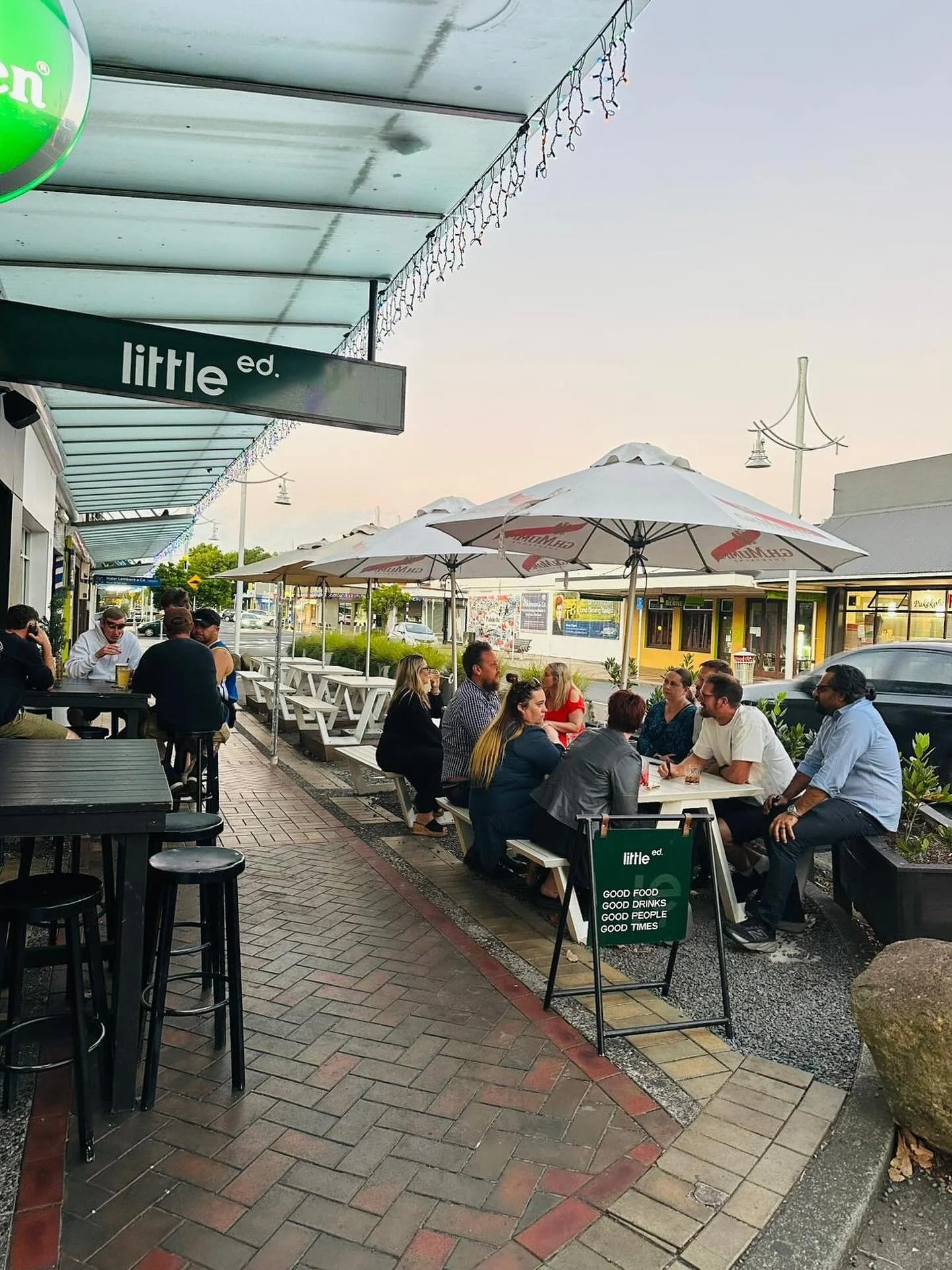 WHAT&rsquo;S ON THIS WEEK:

SCHOOL HOLIDAYS (Every day incl. weekends): KIDS EAT FREE. One kids meal on the house per adult who dines &amp; spends $20 or more^.

EVERY DAY from 3&ndash;6PM &amp; ALL DAY SUNDAY: $15 Classic Margaritas, Chilli Margarit