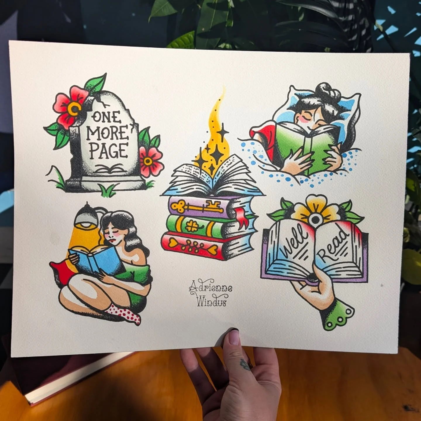 Here's some flash for all my book worms 📚 DM me or stop by the shop to start a new chapter!
.
.
#traditionaltattoo #tattoodesign #tattoo #booklover #traditionalflash