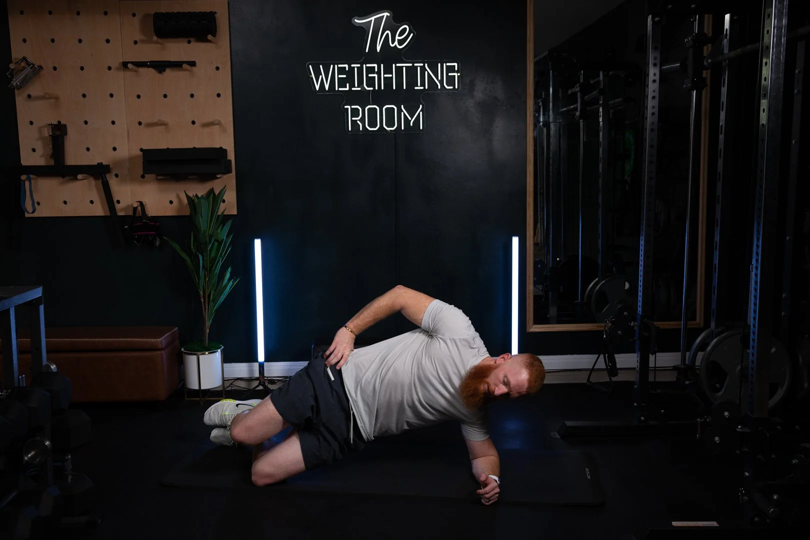 Kneeling Side Plank Hip Dip
